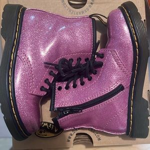 COPY - COPY - Dark pink glitter Dr. Martens size 8